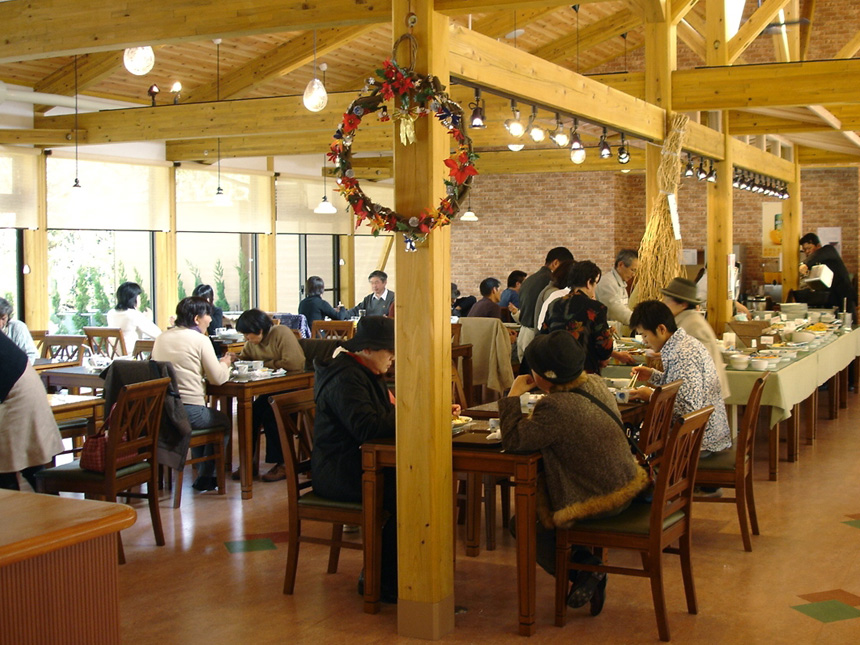 鈴田峠農園「野鳥の森レストラン」